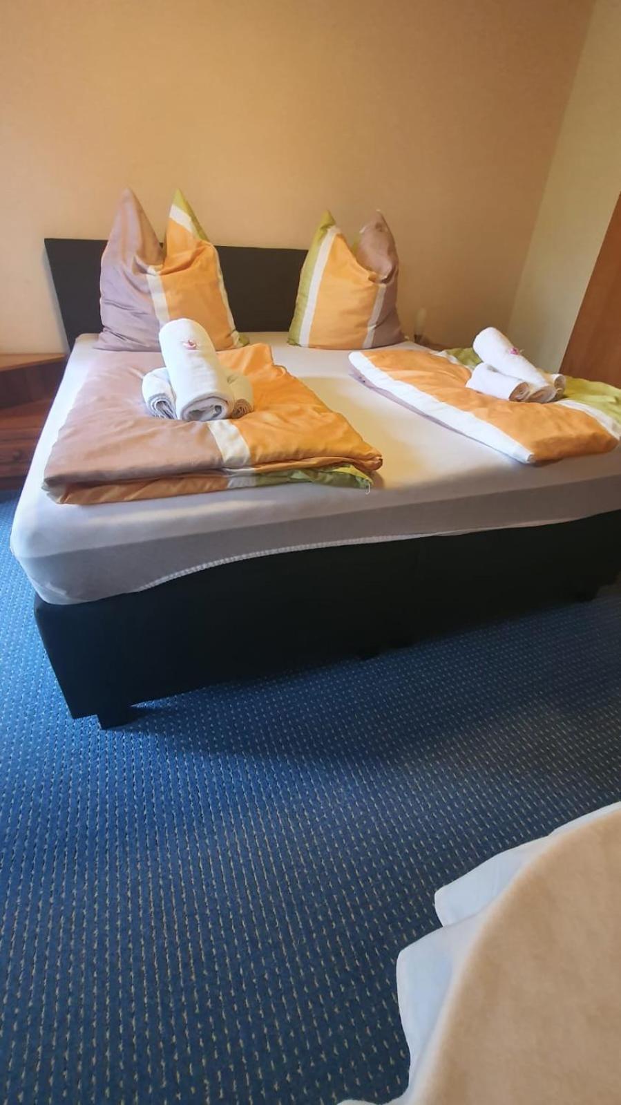 Motel Zur Festwiese Gierstädt Extérieur photo