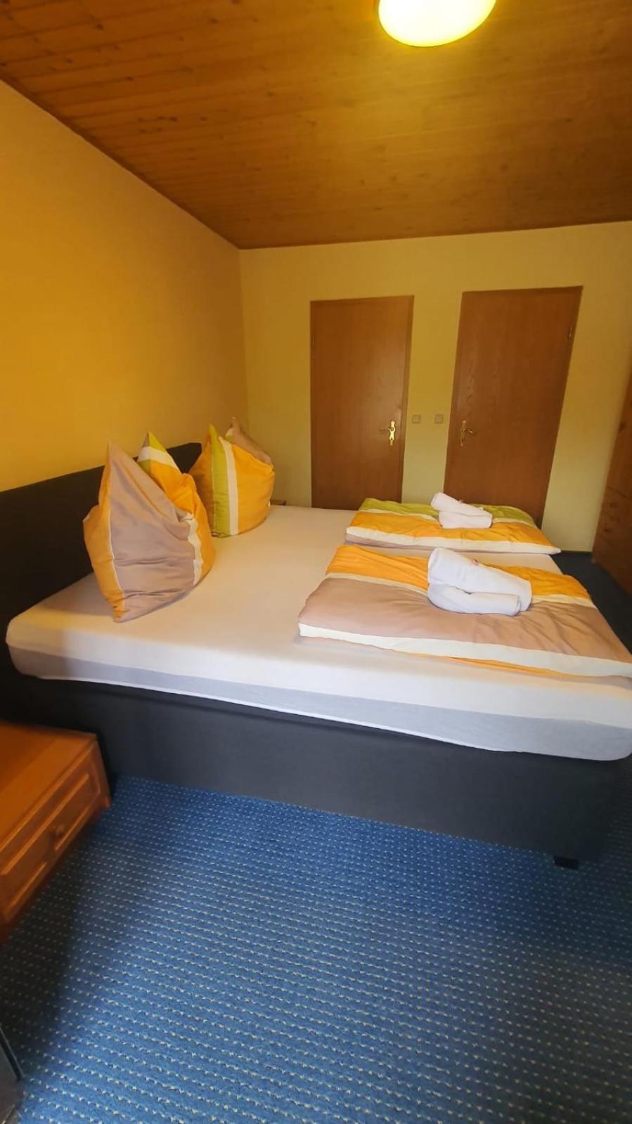 Motel Zur Festwiese Gierstädt Extérieur photo