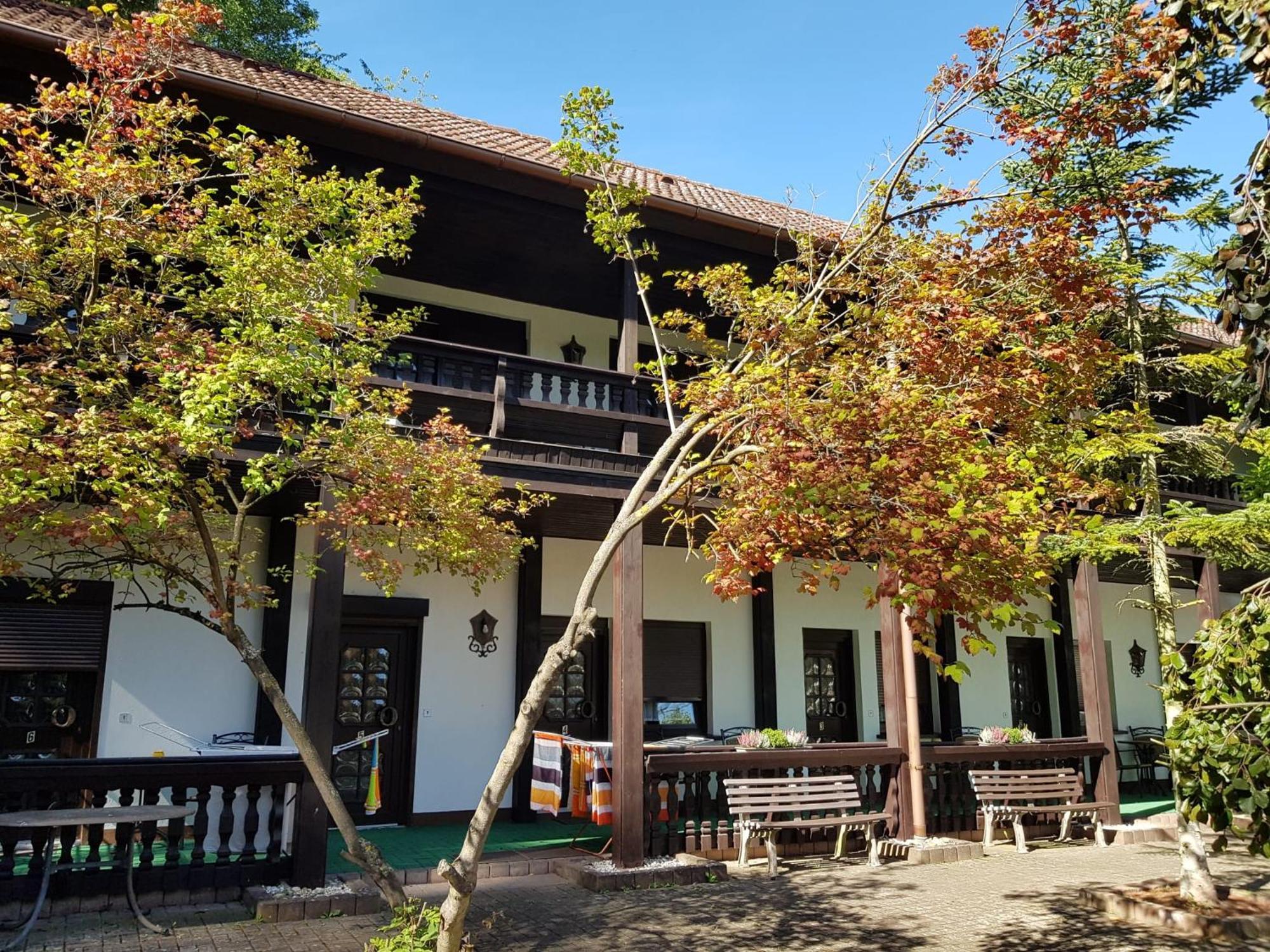 Motel Zur Festwiese Gierstädt Extérieur photo