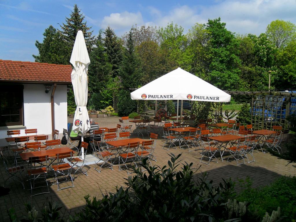 Motel Zur Festwiese Gierstädt Extérieur photo