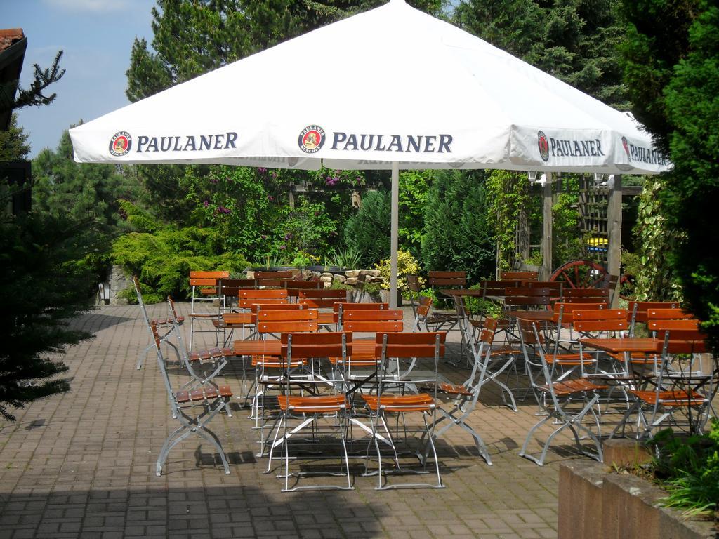 Motel Zur Festwiese Gierstädt Extérieur photo