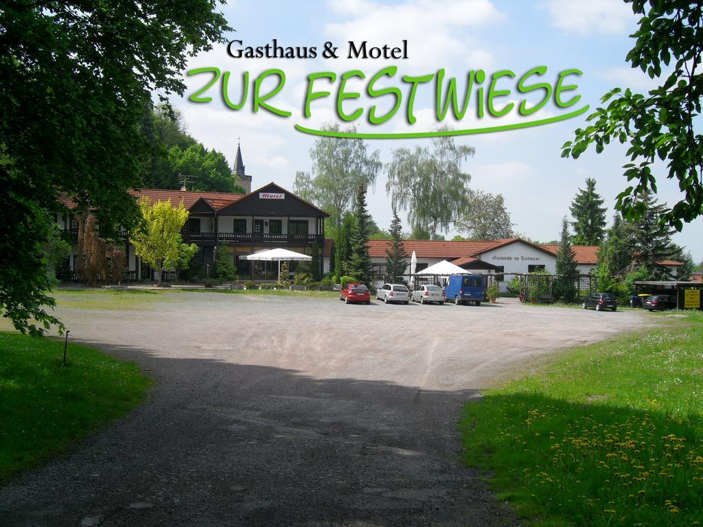 Motel Zur Festwiese Gierstädt Extérieur photo